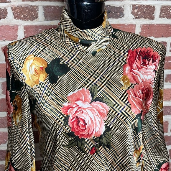 Vintage 100% Silk Blouse Linda Allard Ellen in Bold Print - Picture 4 of 7